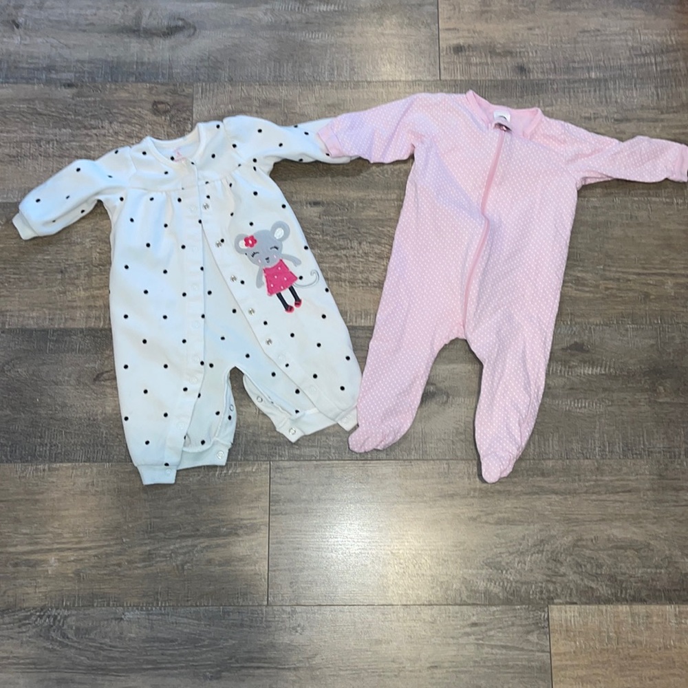 🩶 3/$15 🩶 Baby girl 6-9 month pajamas